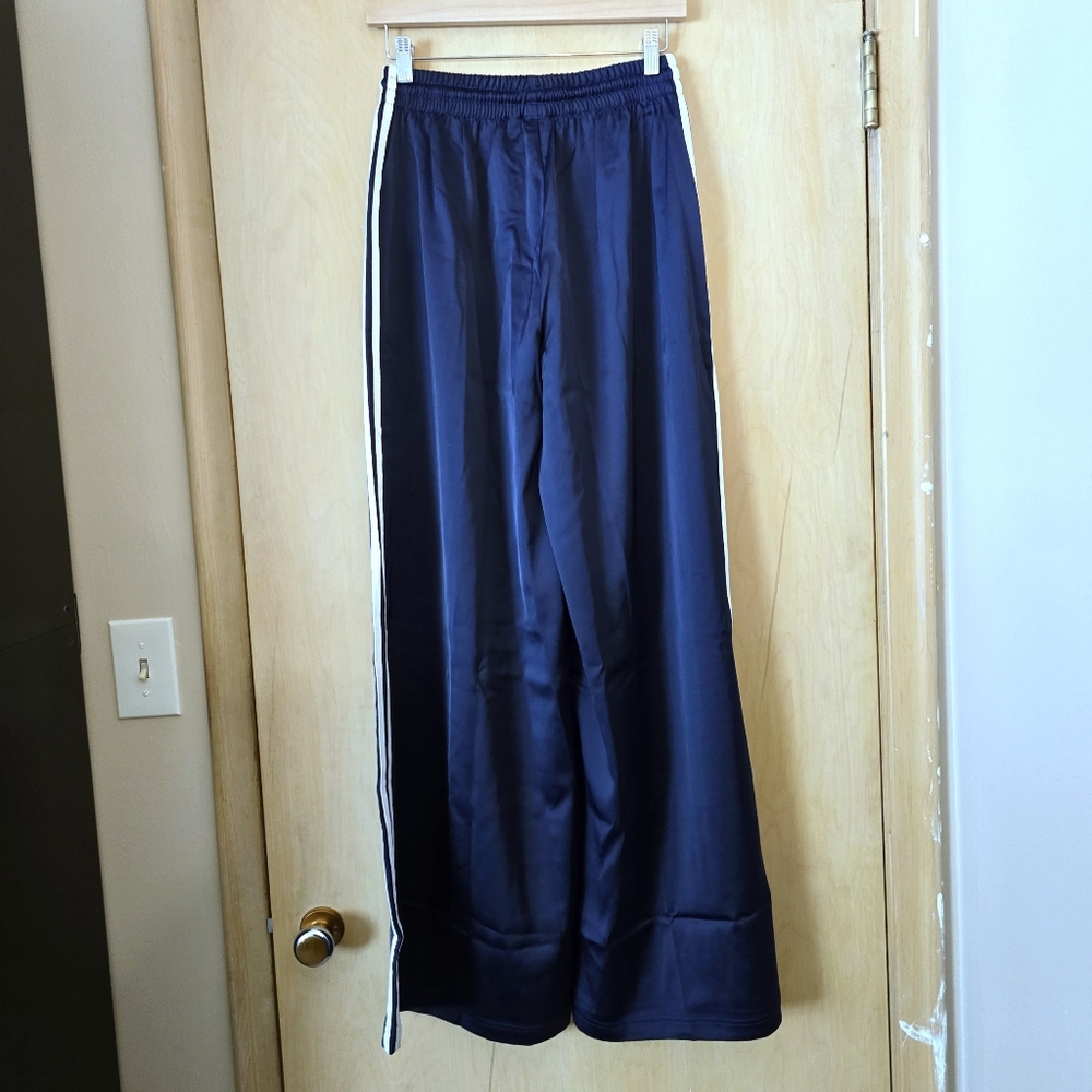 Adidas Adicolor Satin Wide-Leg Track Pants - NWT Night Indigo Size 6 - Picture 2 of 15